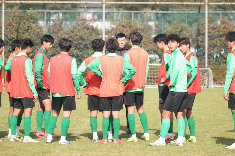  浙江U18、U16兩隊(duì)已前往日本橫濱和琦玉，進(jìn)行為期約10天的拉練