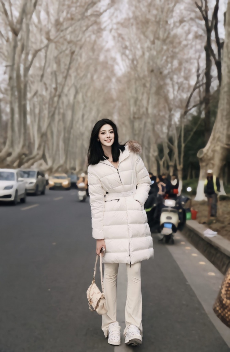  煙雨下江南！卓識(shí)游南京：卿言一句梧桐美 吾種梧桐滿京城