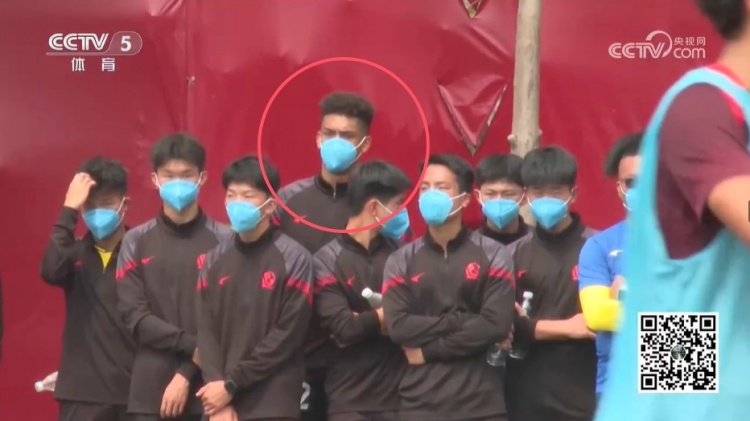  無緣U17國足名單，張洪福隨恒大足校觀摩國少隊訓練