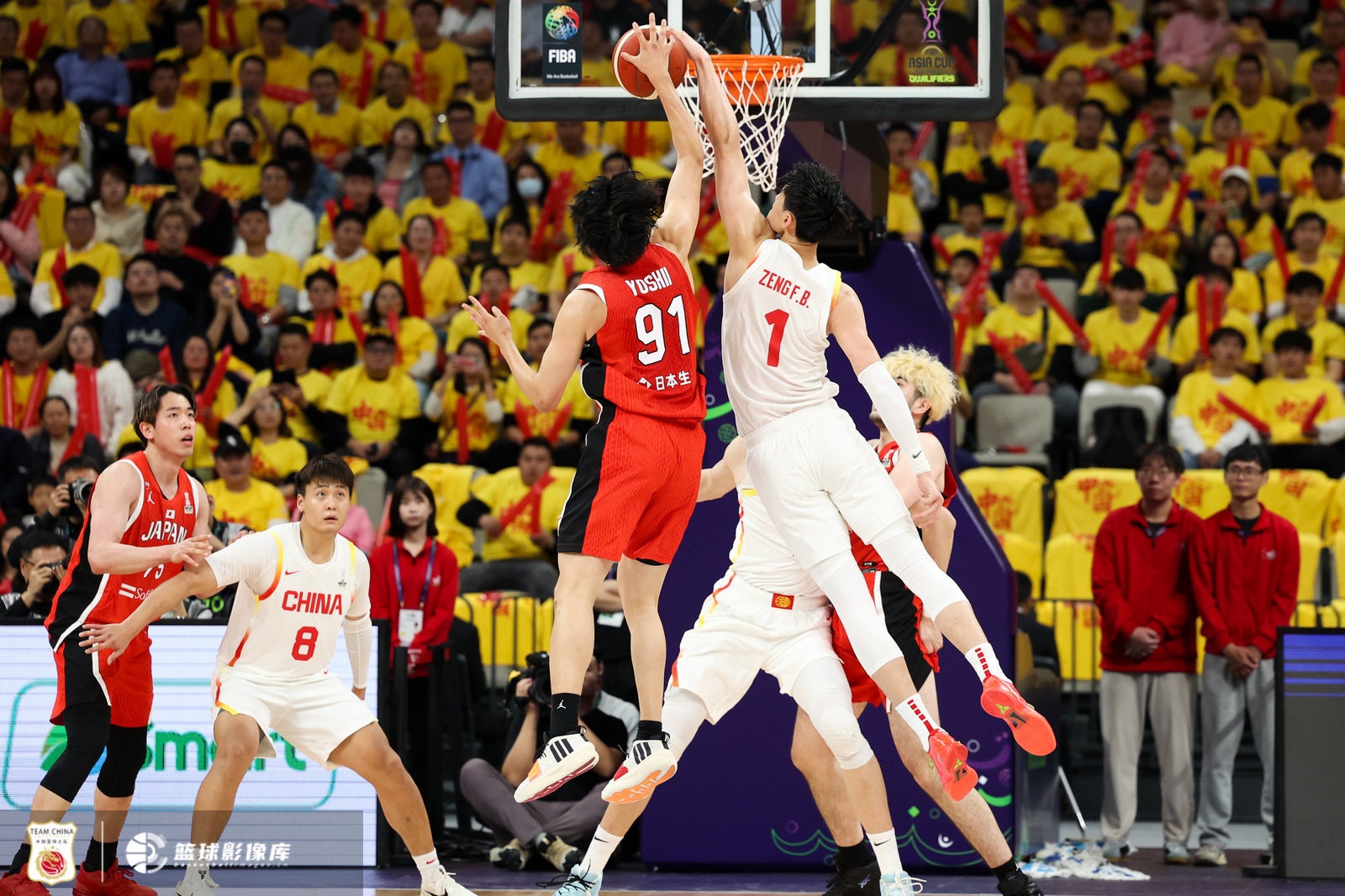  中國男籃內(nèi)外開花 曾凡博攻防一體在線 中國大勝日本42分！