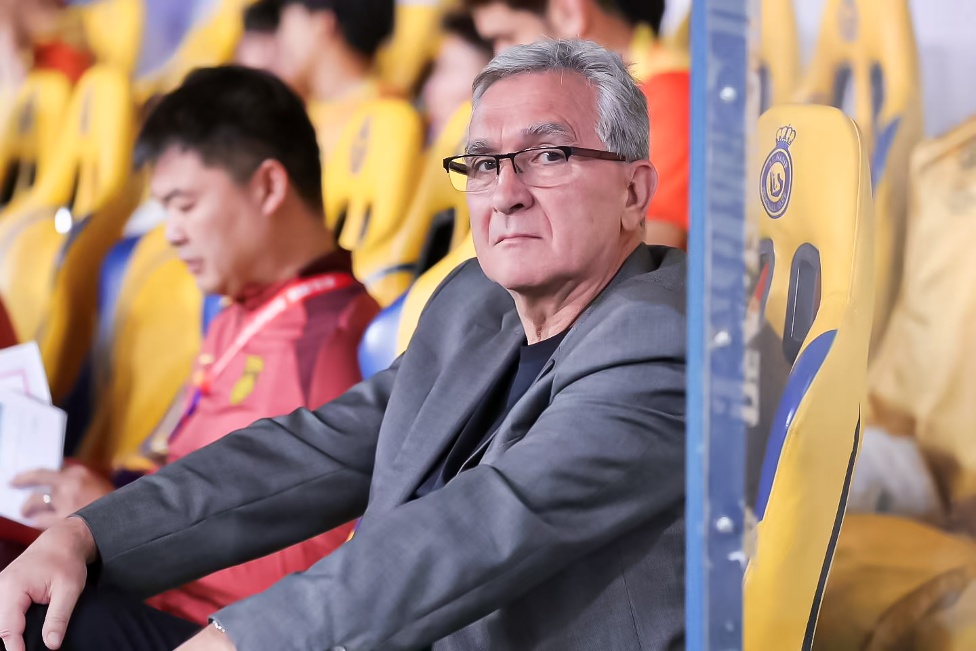  媒體人：長期集訓伊萬練了什么？進攻戰(zhàn)術(shù)只有高準翼大腳找張玉寧